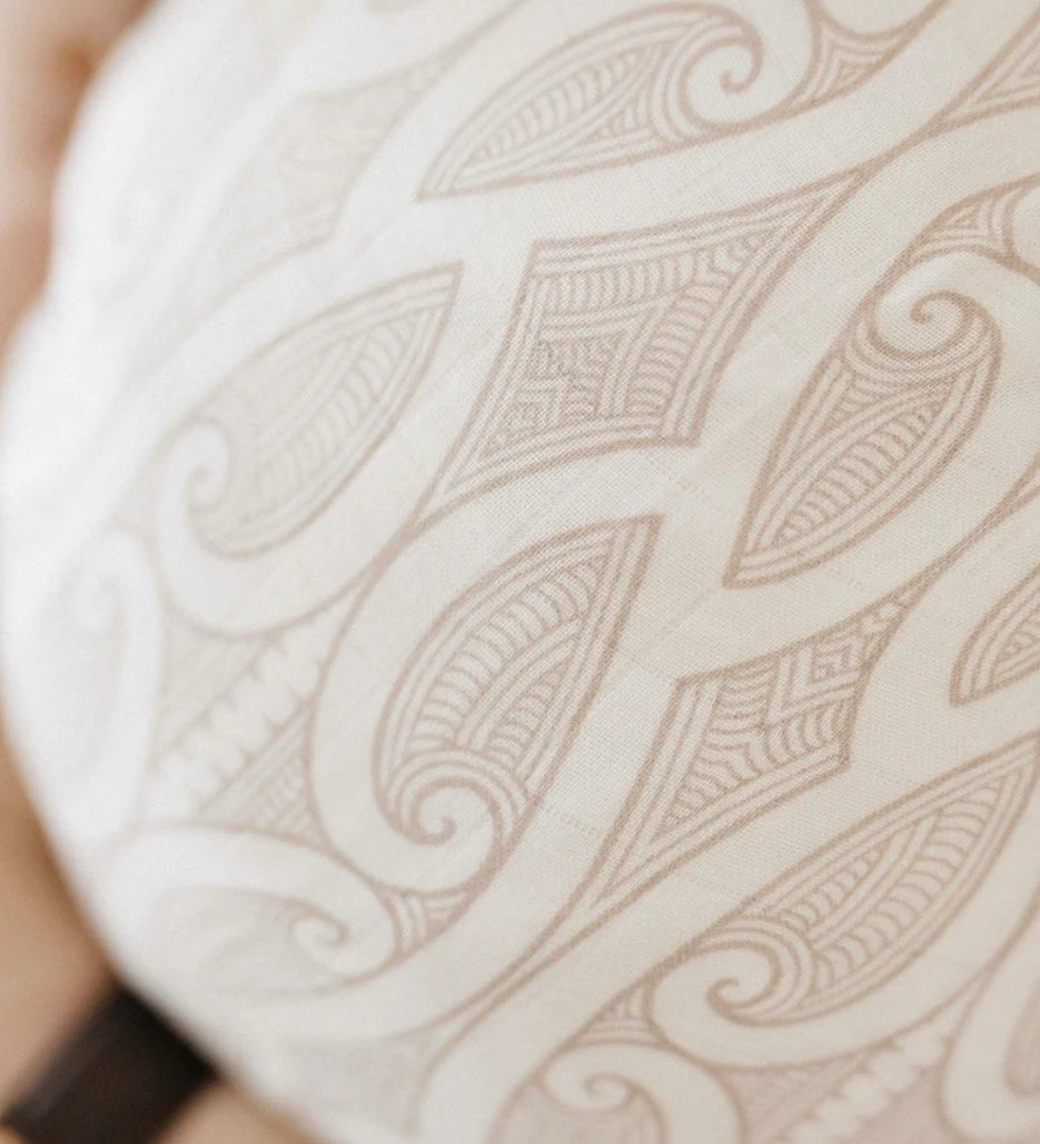 Pēpi Wrap - Te Pātiki - Mocha