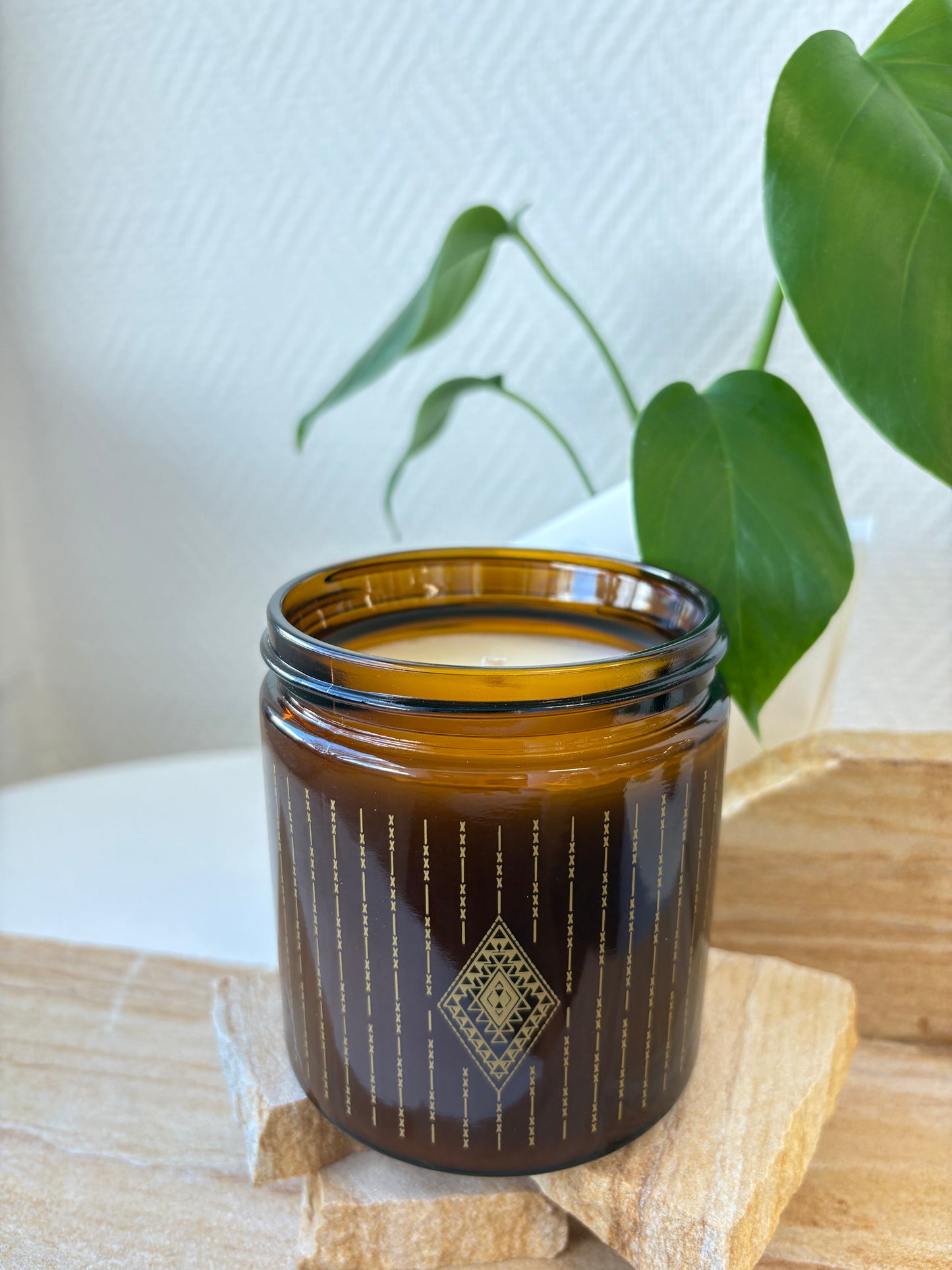 Candle - Ngā hihi o Hiwa-i-te-rangi