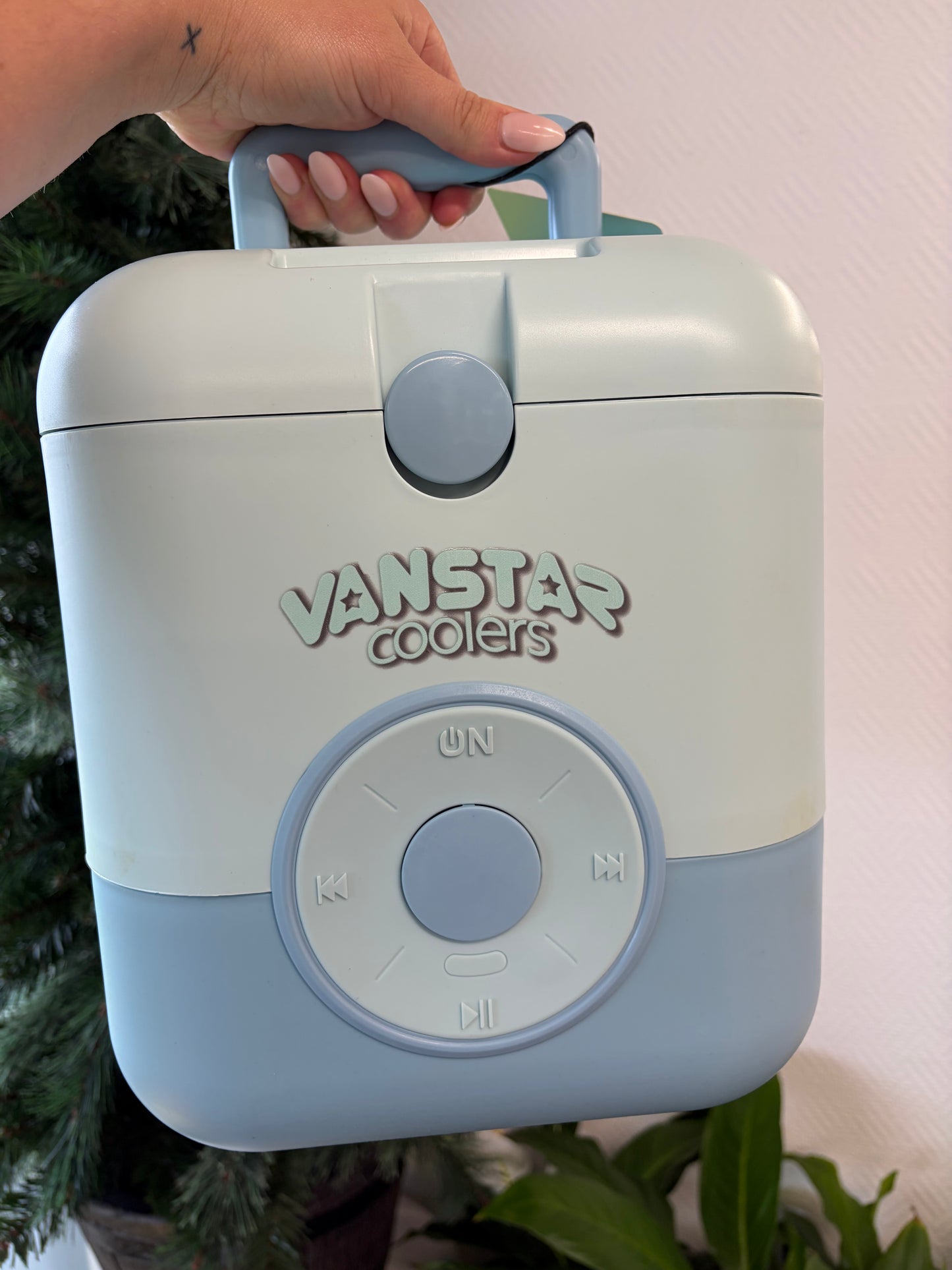 Chill Bin Cube & Speaker