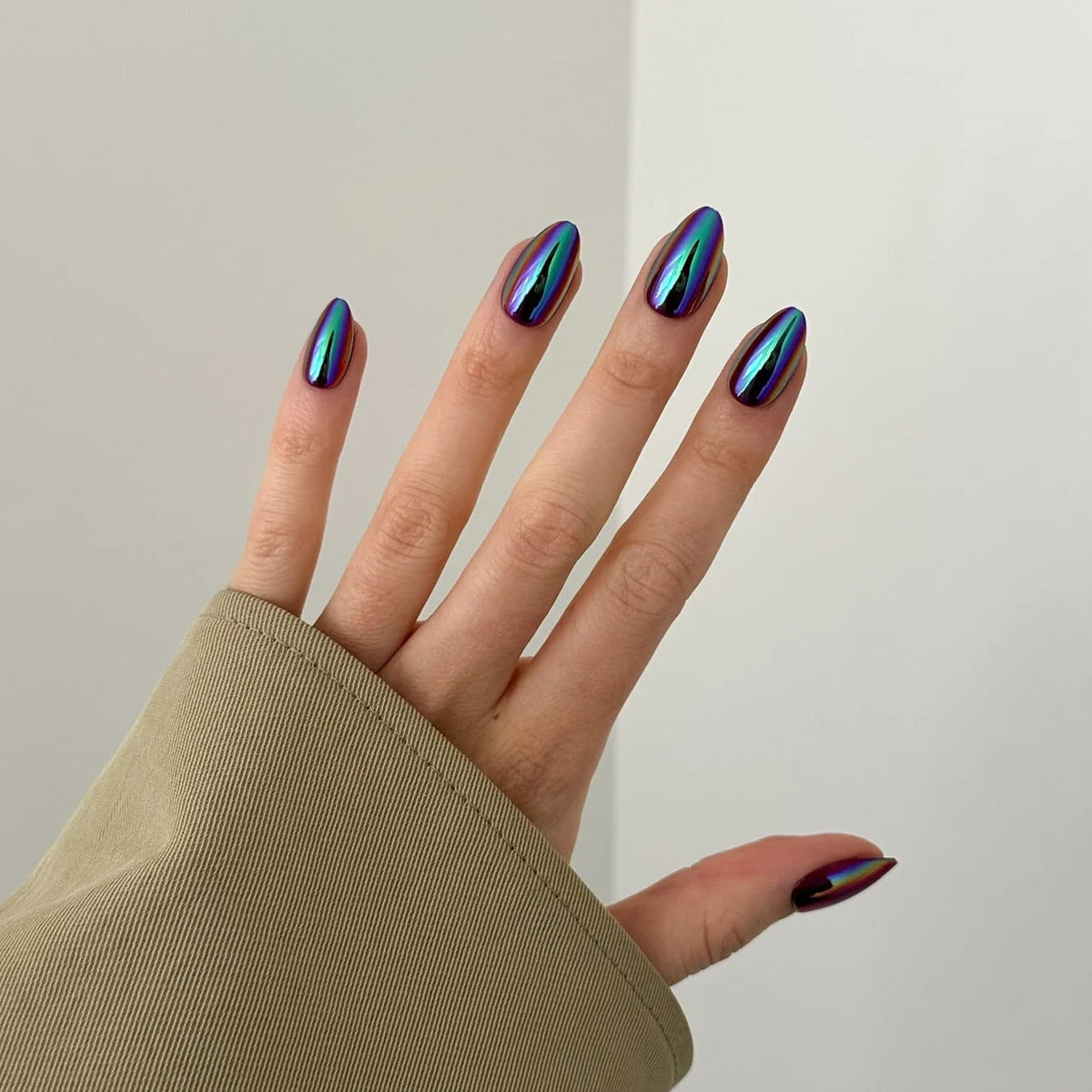 Nail Kit - Holographic (gel) - Medium Almond - Pressing Nails