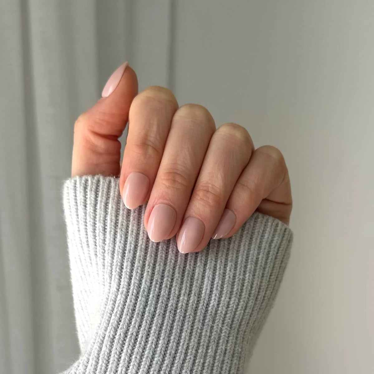 Nail Kit - Barely (gel) - Extra-Short Almond - Pressing Nails