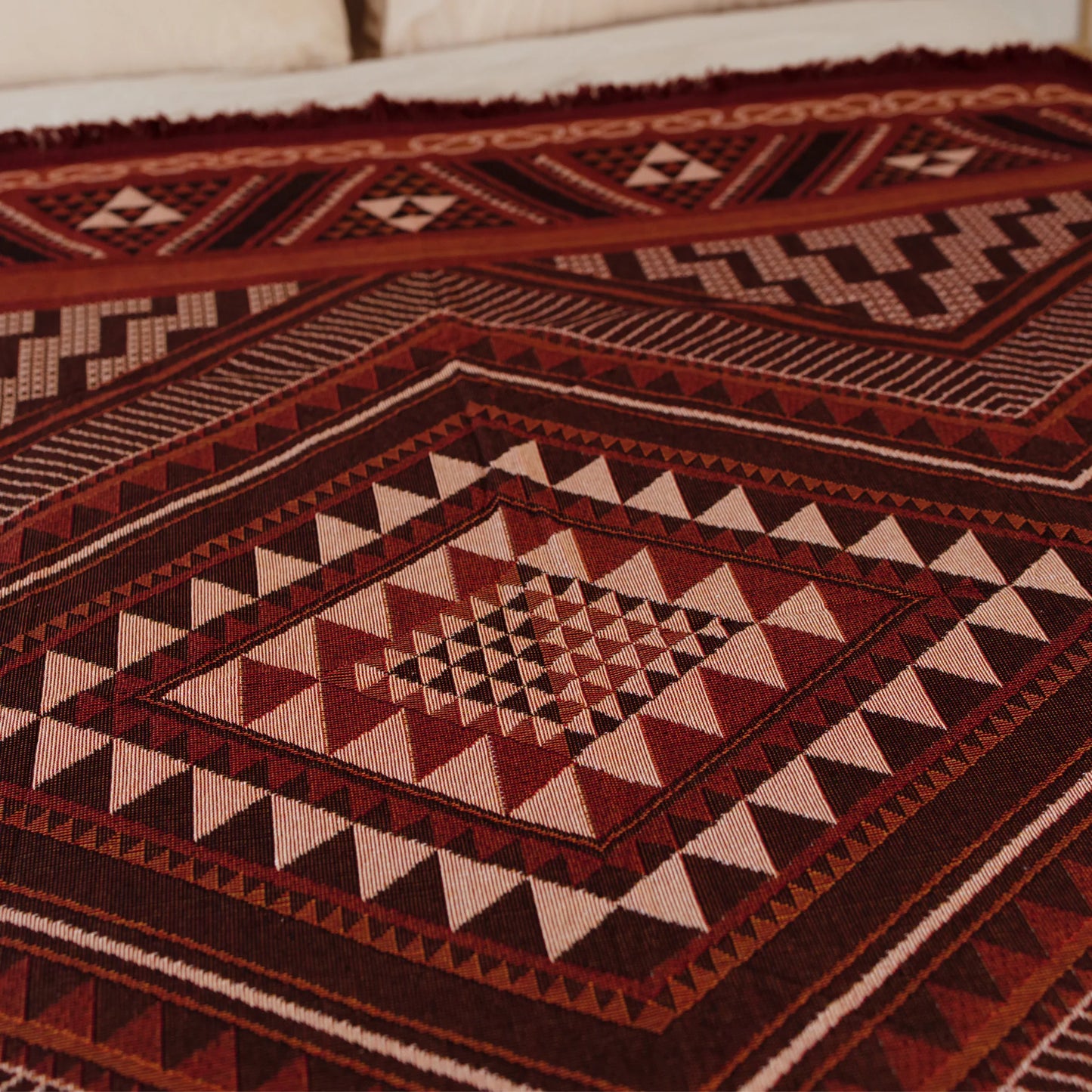 Mahana Throw - Rahota - Awhi Company