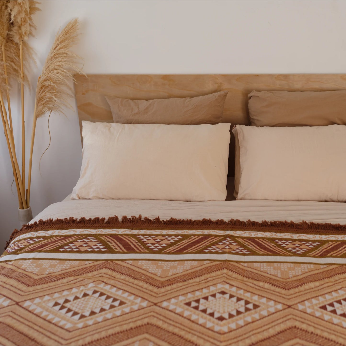 Mahana Throw - Tuneke - Awhi Company