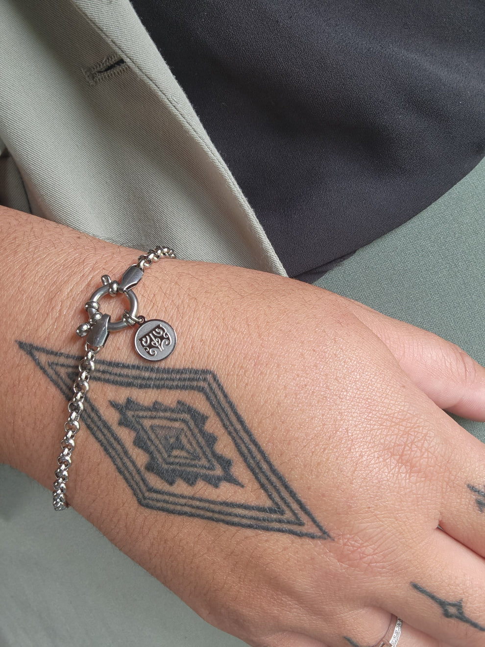 Bracelet- Tahuri Made - Moko Kauae