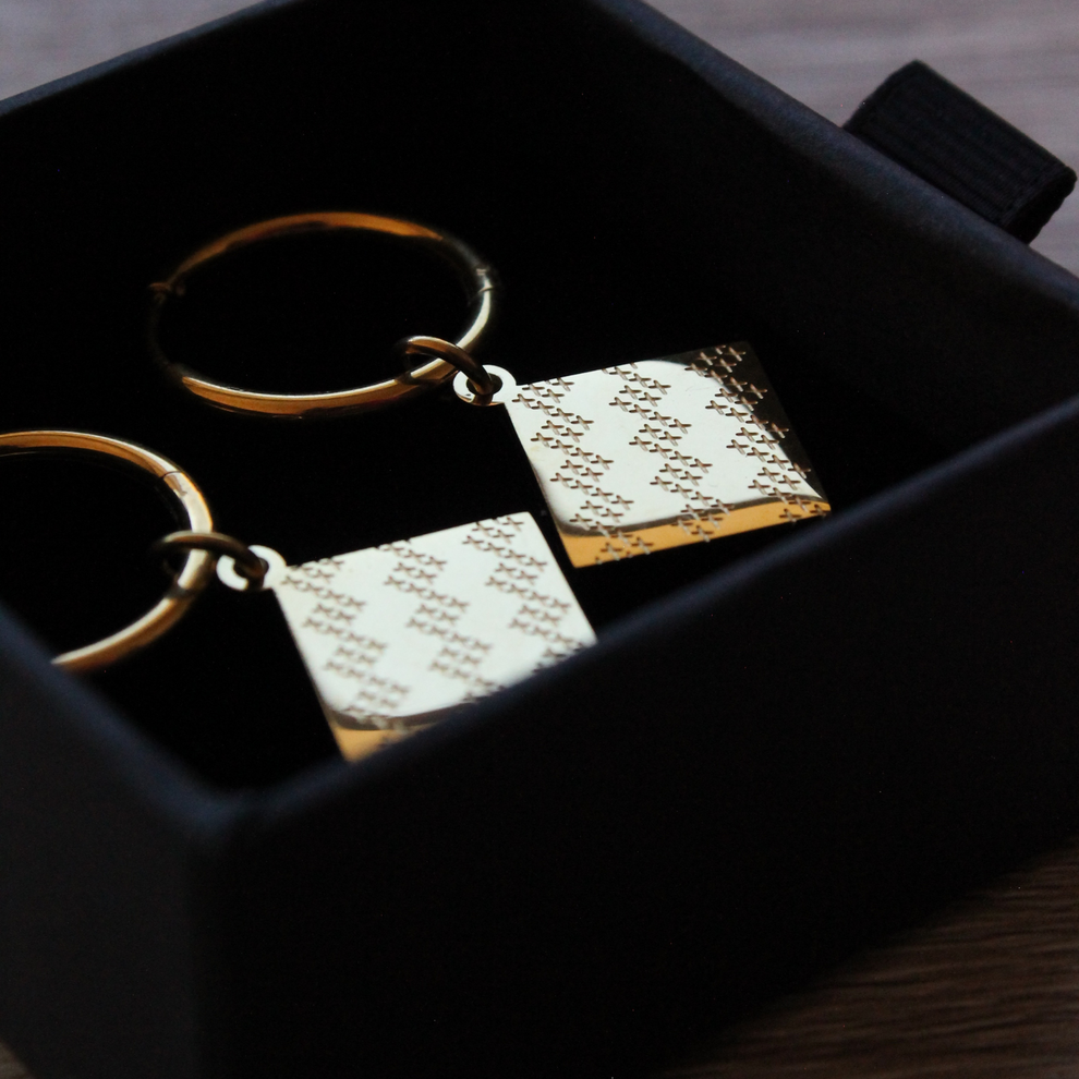 Piki Huggies - Gold - Waihonga