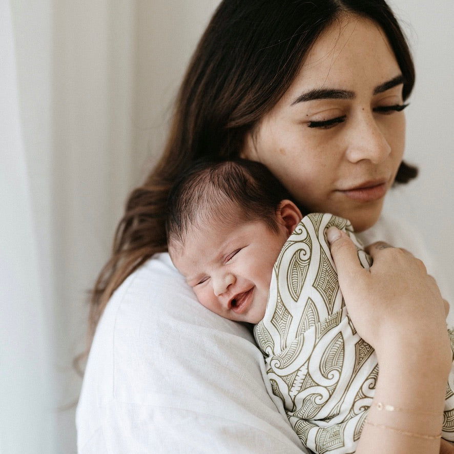 Pēpi Wrap - Te Pātiki - Green