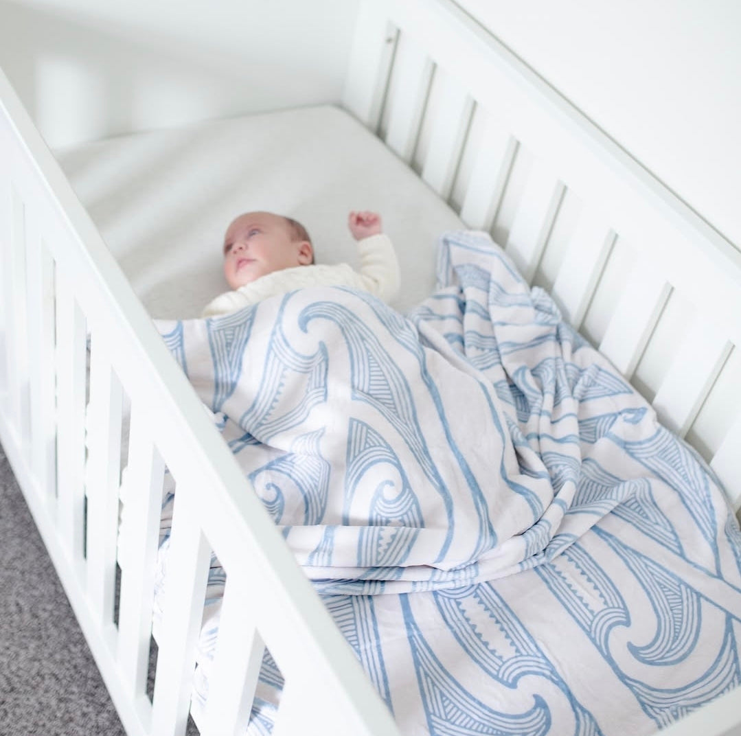Cot Size Minky Paraikete - Kahurangi