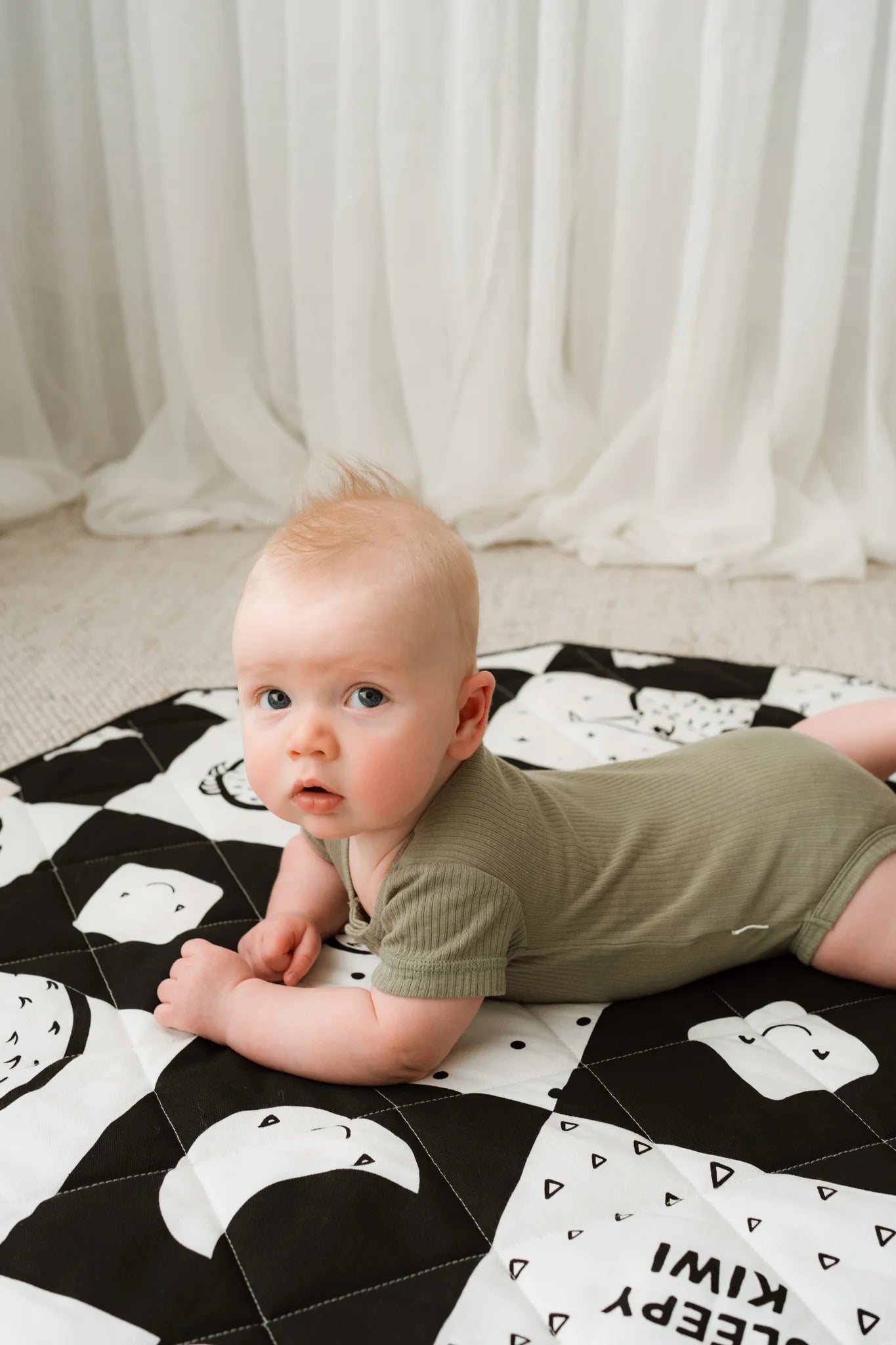 Sleepy Kiwi Quilted Play Mat Black & White (Organic Cotton)