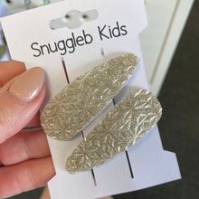 Load image into Gallery viewer, Clips - Snuggle B Kids
