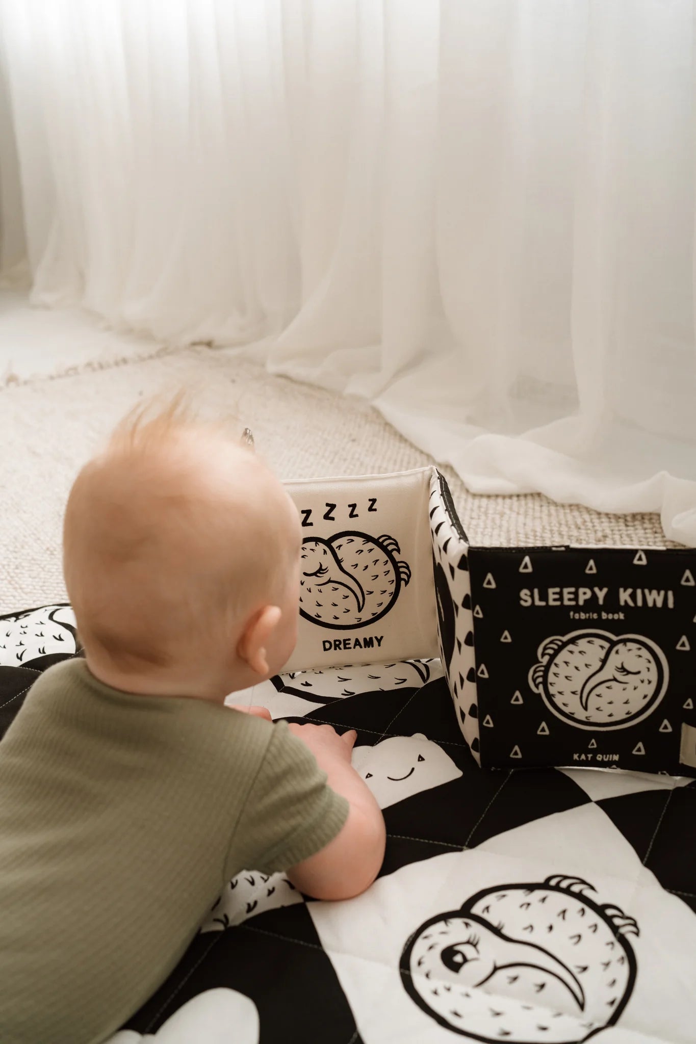 Sleepy Kiwi Baby Fabric Book of Birds (Organic Cotton)