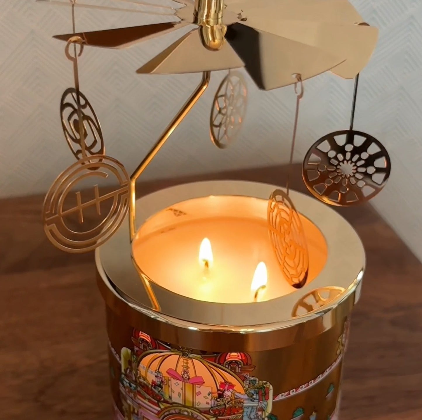Candle & Spinning Carousel - A Tahaa Affair - 380g