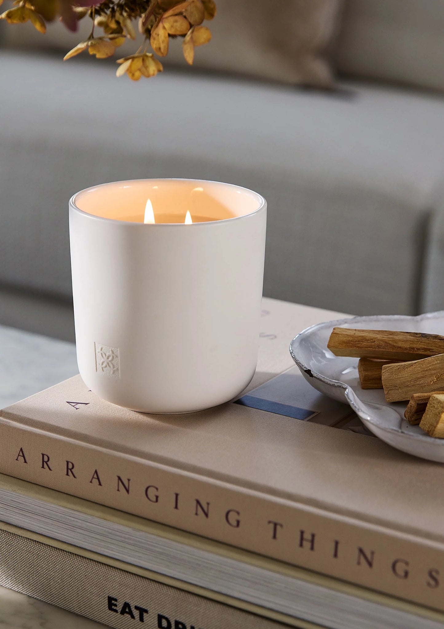 Candle - Amber & Sandalwood - Circa 300g