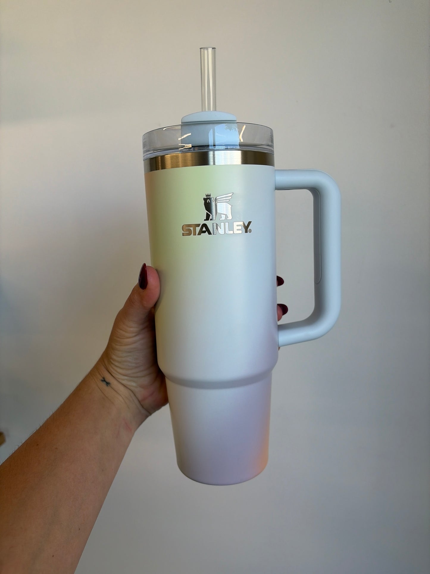 The Quencher H2.0 Flowstate™ Tumbler | 30 OZ - Sunrise Spiral