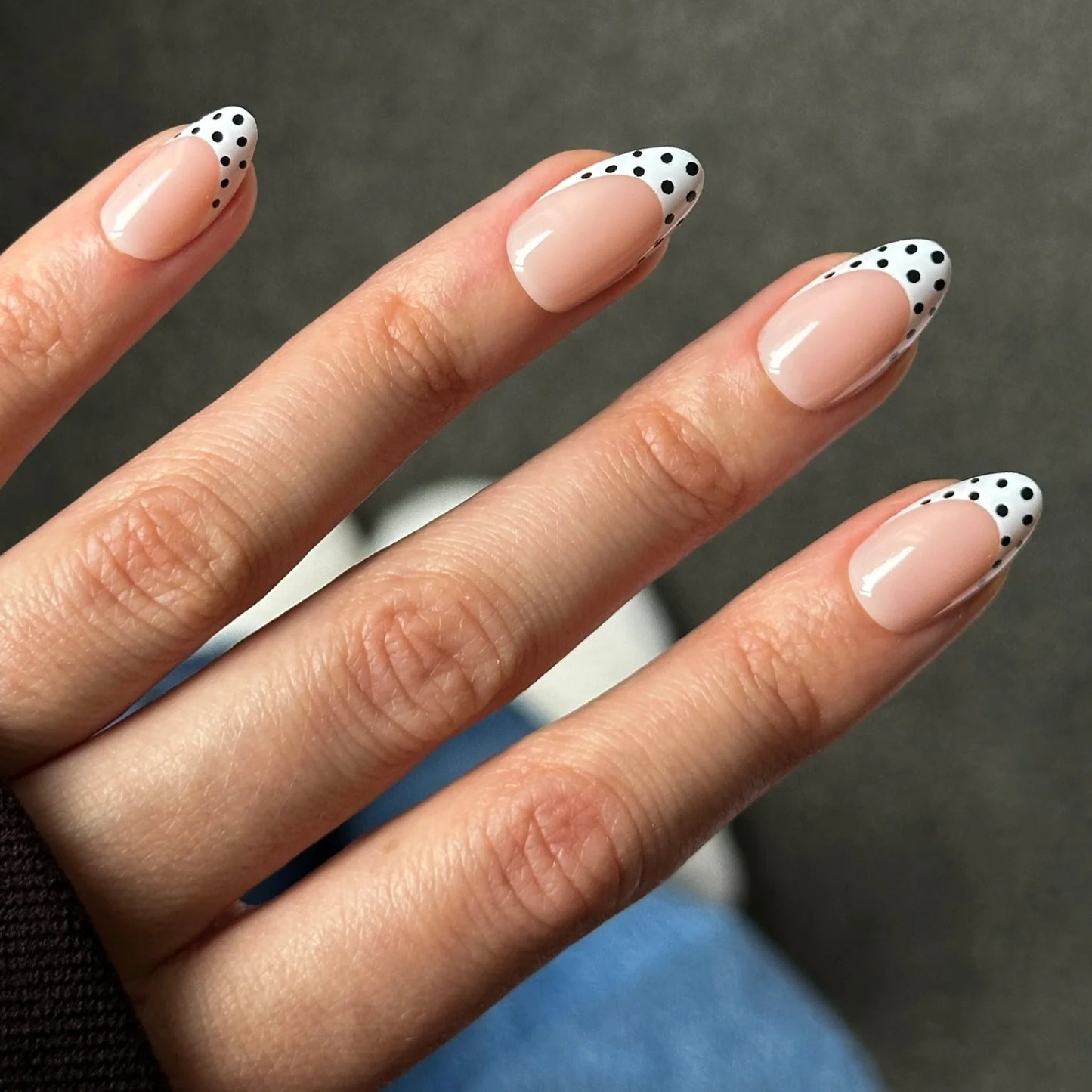 Nail Kit - White Polka (gel) - Pressing Nails
