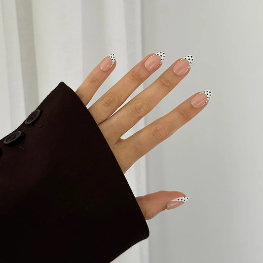 Nail Kit - White Polka (gel) - Pressing Nails