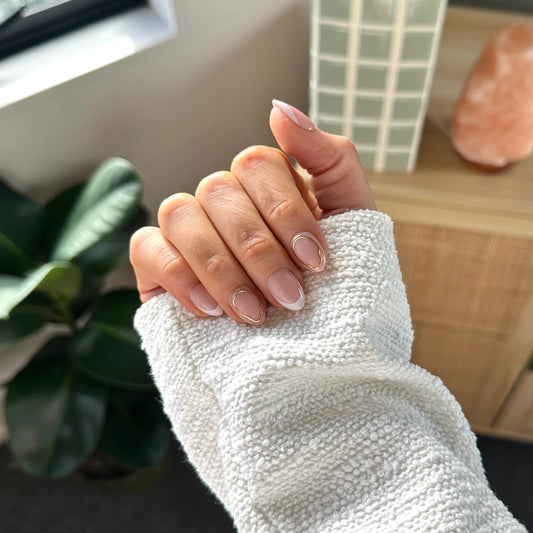 Nail Kit - Golden (gel) Extra-Short Almond - Pressing Nails