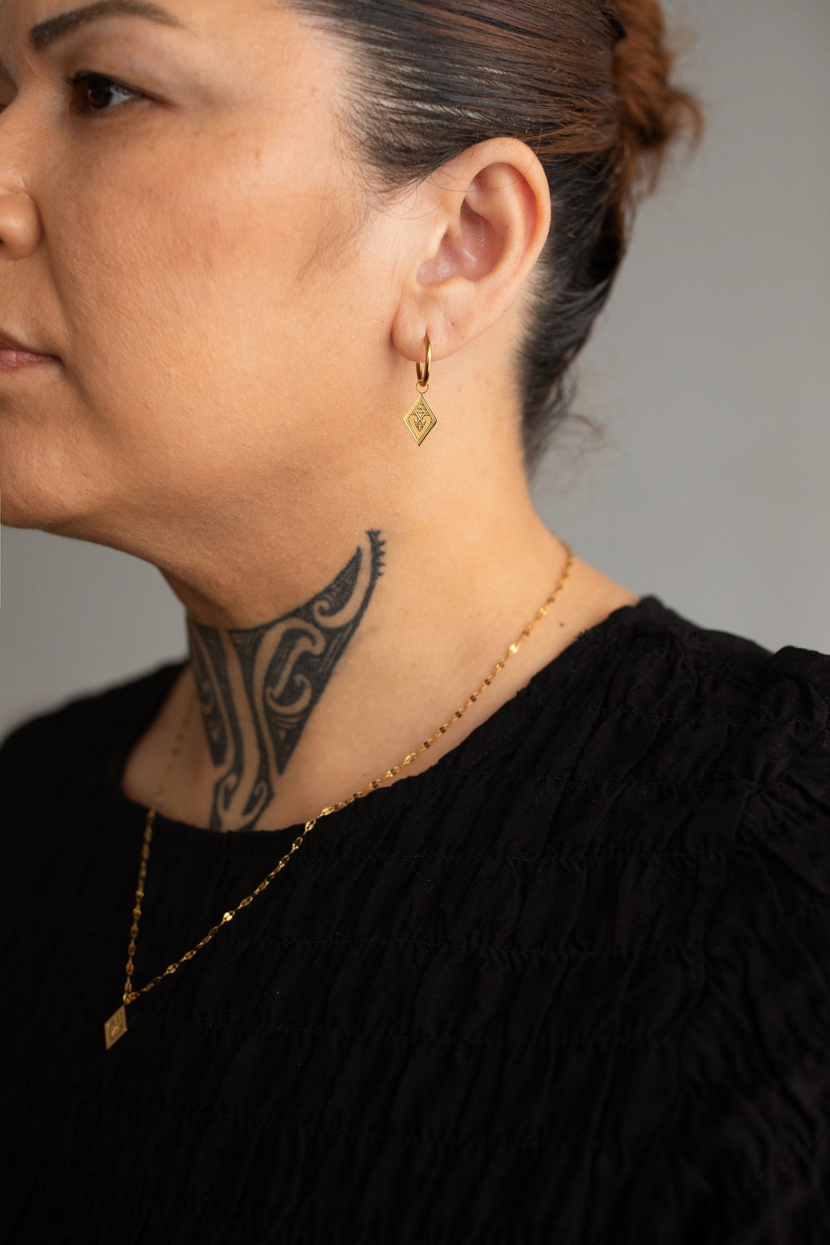 Te Manawa - Earrings (Huggies) - Haerenga - Gold