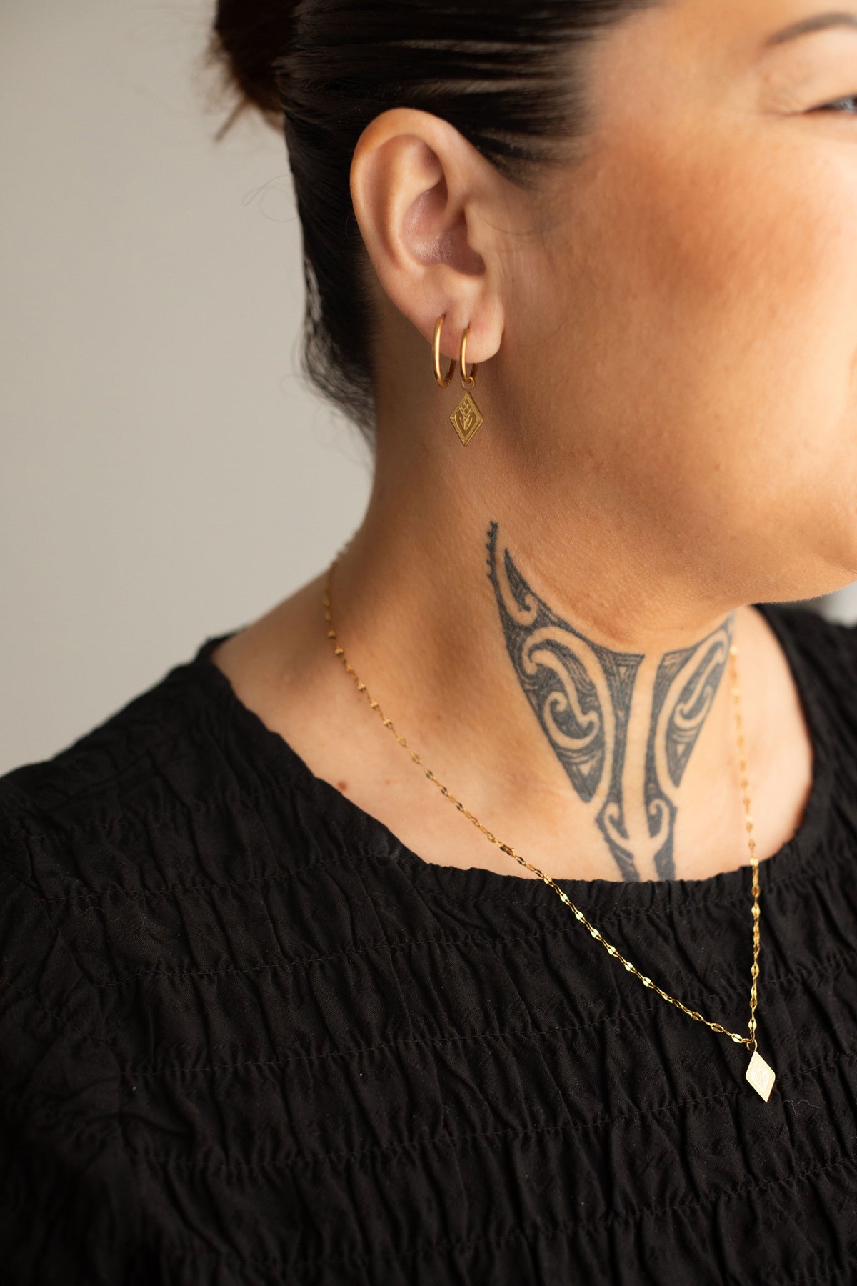 Te Manawa - Earrings (Huggies) - Haerenga - Gold