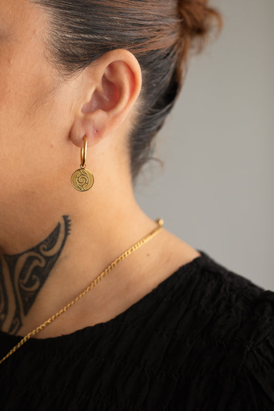 Te Aō Mārama Earrings (Hoops) - Haerenga - Gold