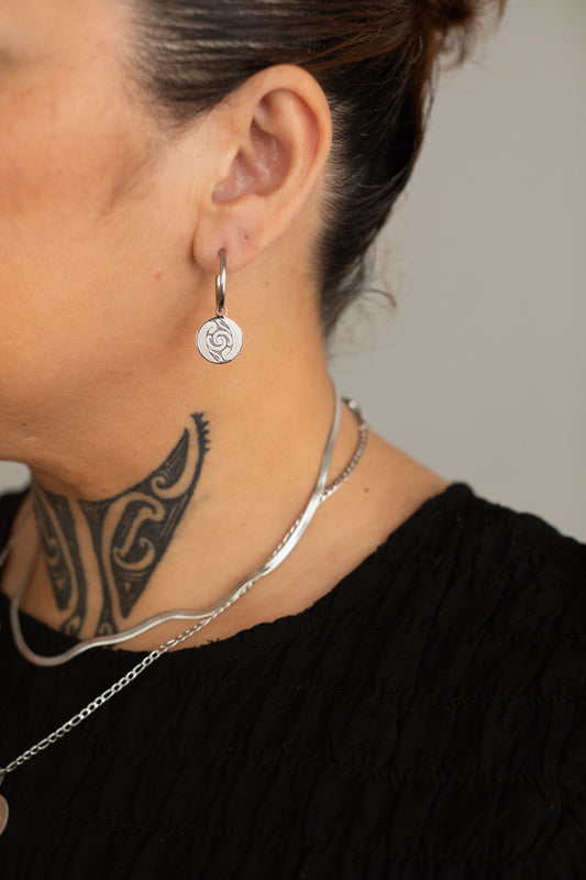 Te Aō Mārama Earrings (Hoops) - Haerenga - Silver