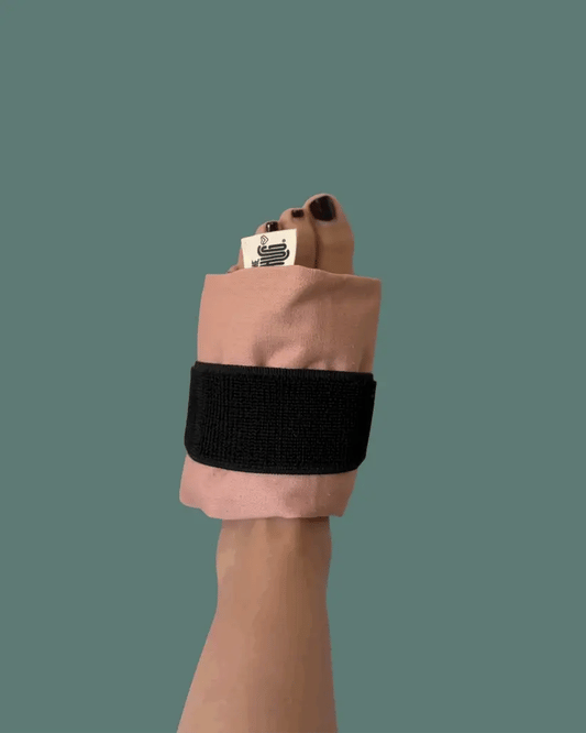 Wearable Hot and Cold Pack - The Hug Mini