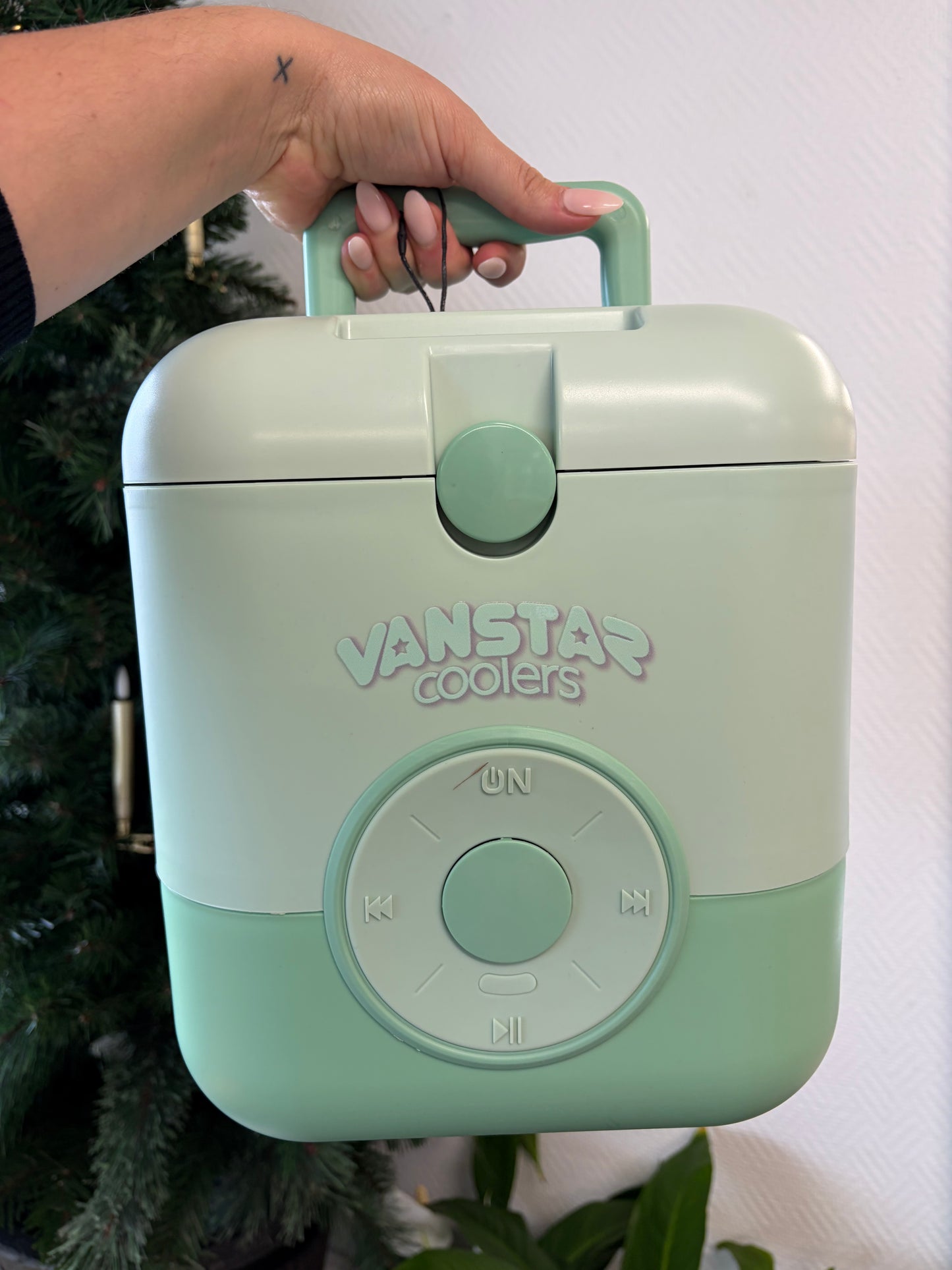 Chill Bin Cube & Speaker