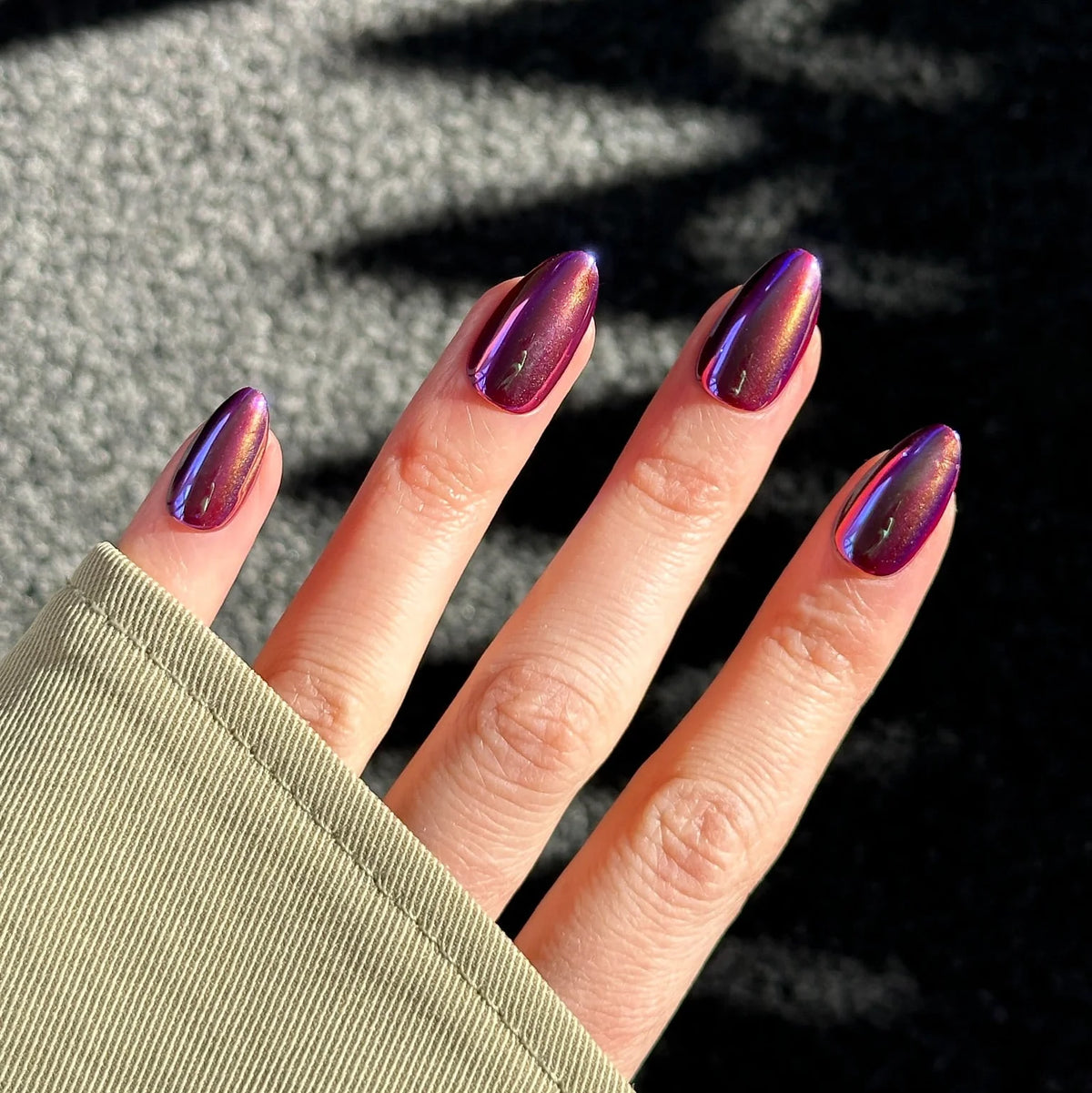 Nail Kit - Holographic (gel) - Medium Almond - Pressing Nails