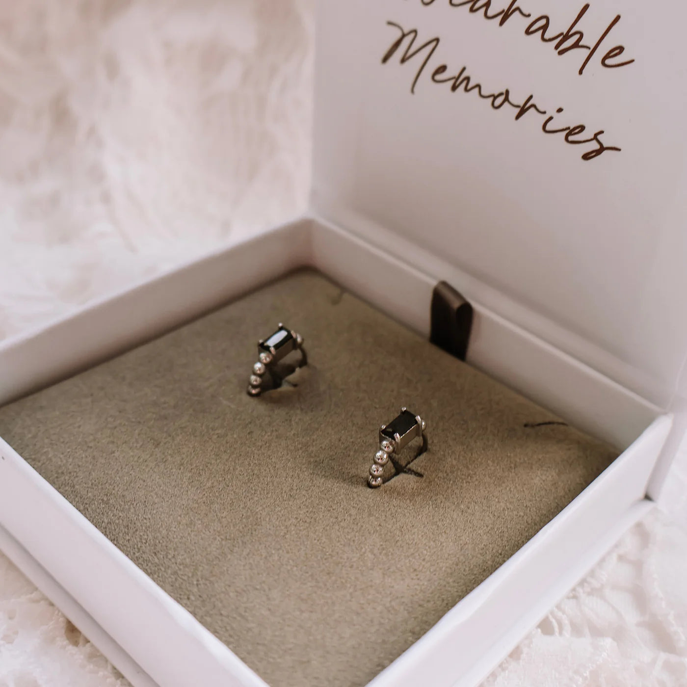 Izzy Hoop - Katy B Jewellery