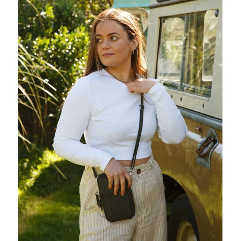 Crossbody Bag - The Courtenay Place - Tan