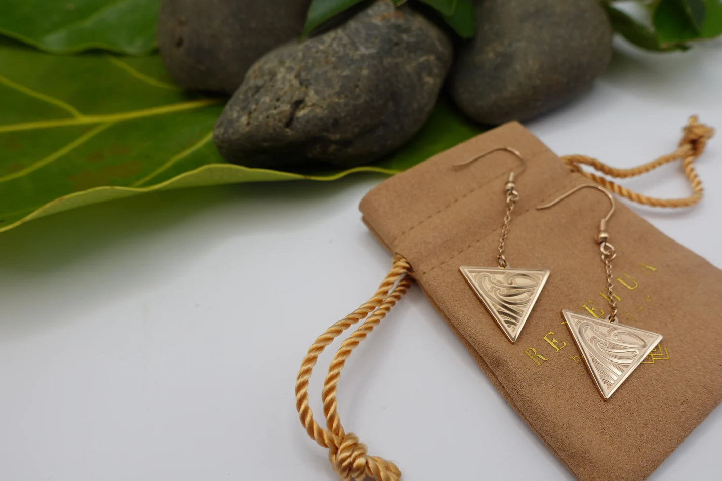 Earrings - Rerehua - Tapatoru Drop