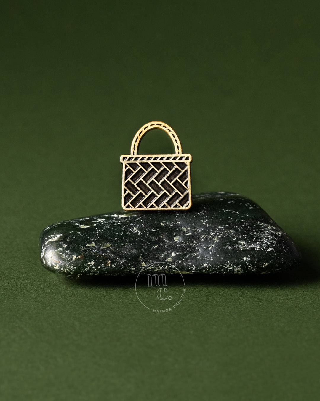 Badge Pin - Kete Antique Gold Pin- Maimoa Creative
