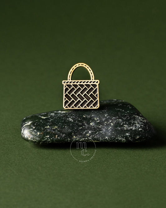 Badge Pin - Kete Antique Gold Pin- Maimoa Creative
