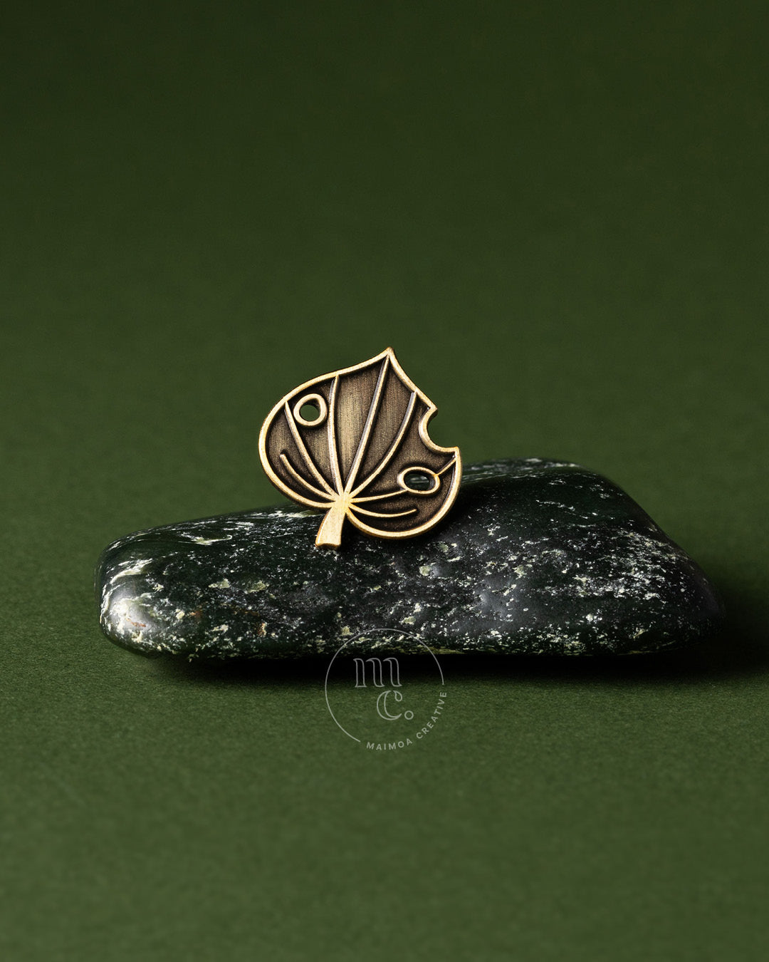 Badge Pin - Kawakawa Leaf - Antique Gold Pin- Maimoa Creative