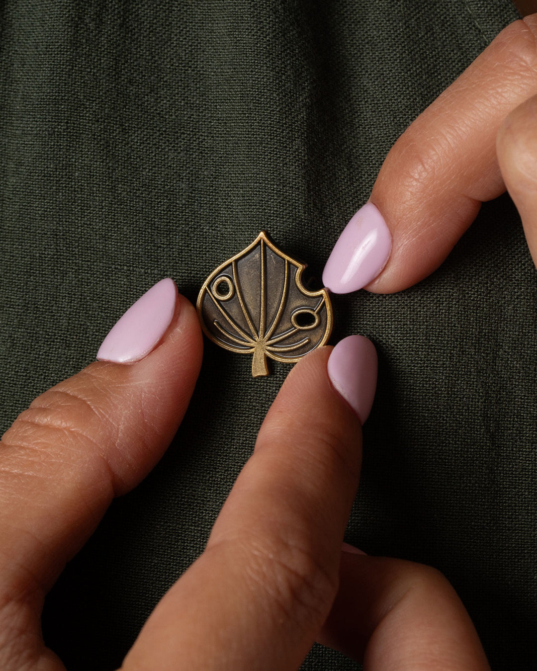 Badge Pin - Kawakawa Leaf - Antique Gold Pin- Maimoa Creative