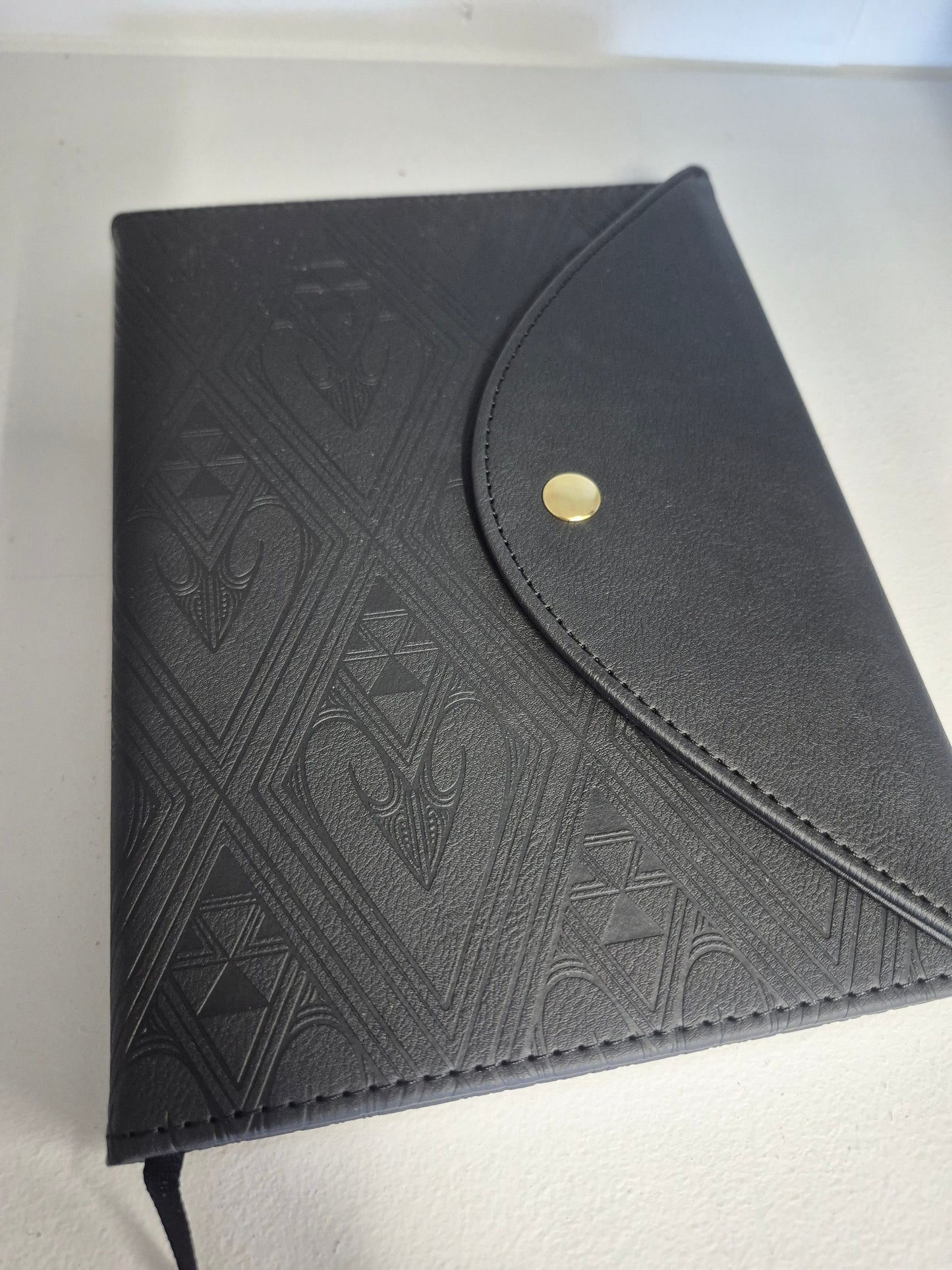 Notebook by Haerenga - Pango (Black)
