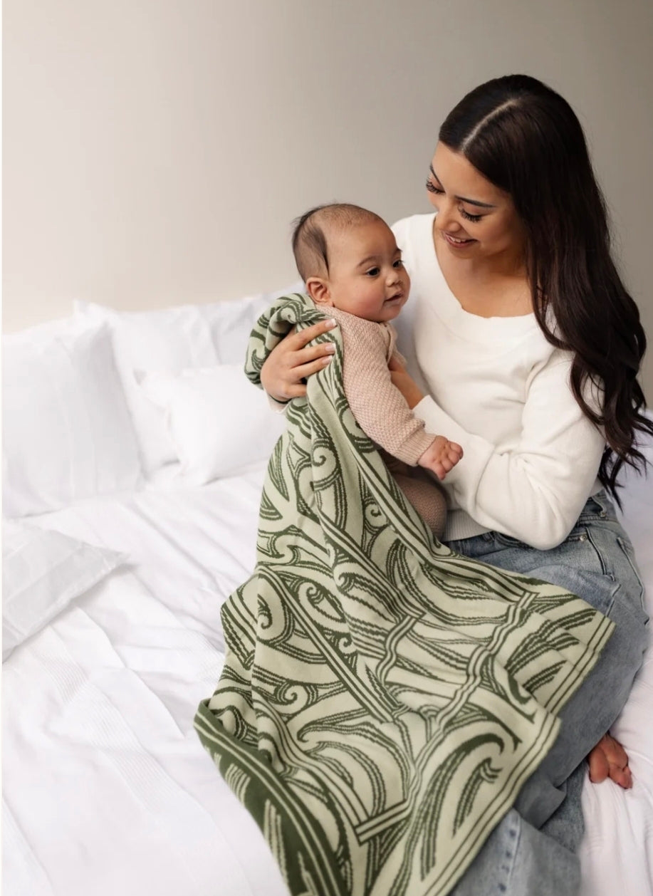 Pēpi Blanket - Hawaiiki Pēpi - Knitted -  Ngāhere green