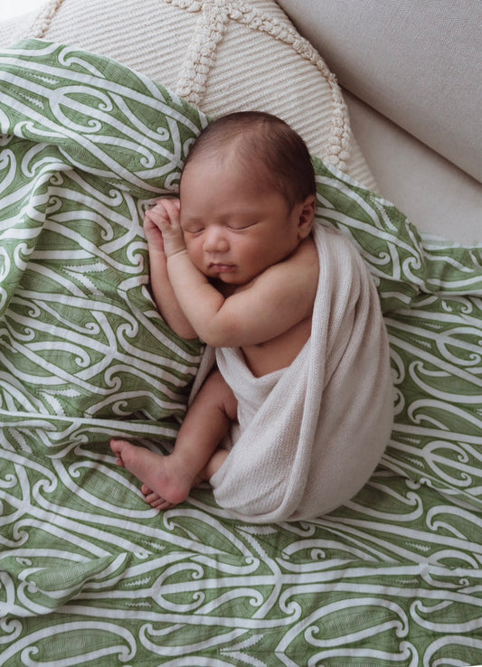 Pēpi Muslin Wrap - Hawaiiki Pēpi - Taurikura Wrap - Green Ngahere