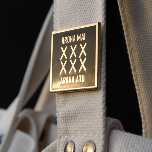 Pin - Aroha Mai Aroha Atu - Waihonga