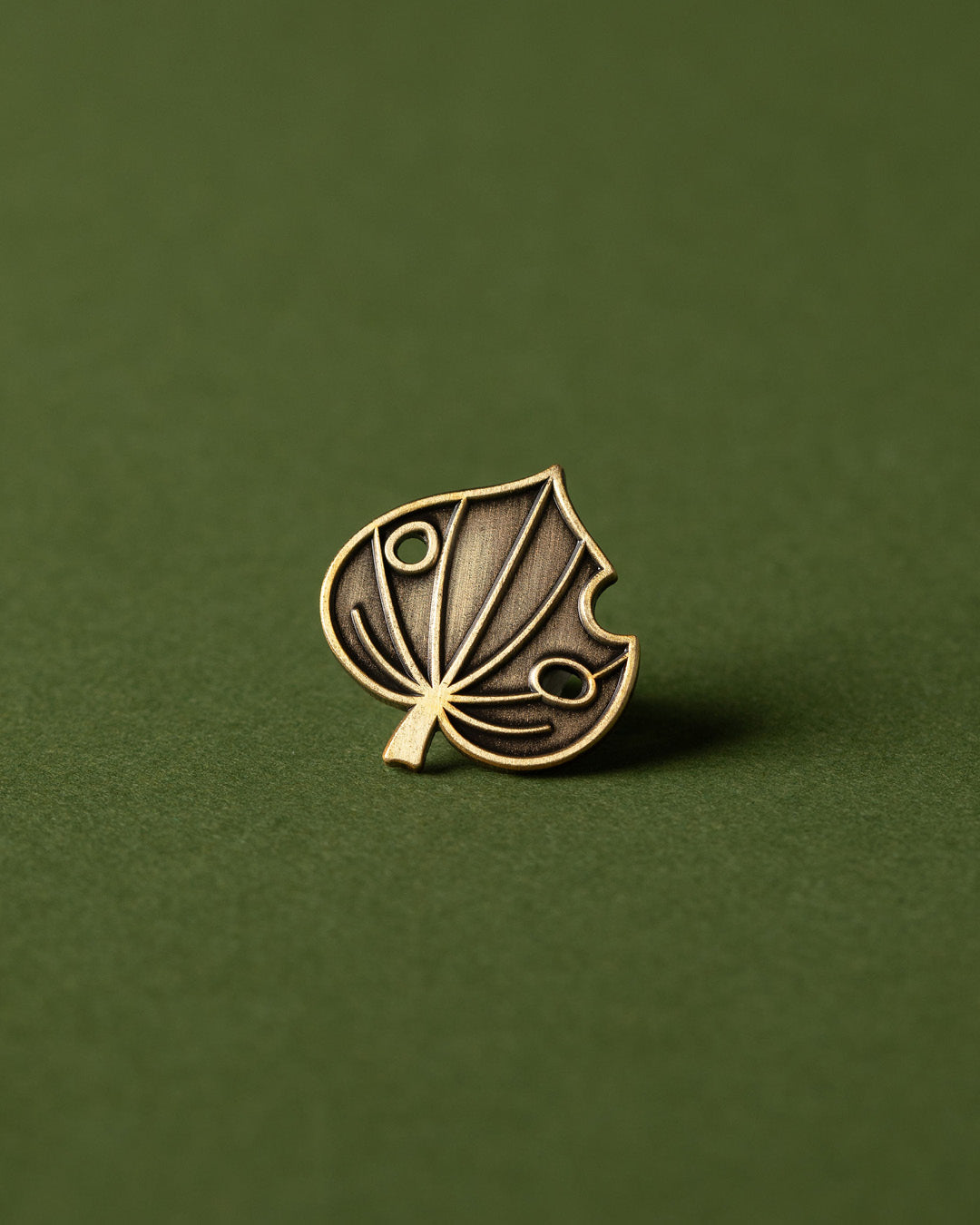 Badge Pin - Kawakawa Leaf - Antique Gold Pin- Maimoa Creative