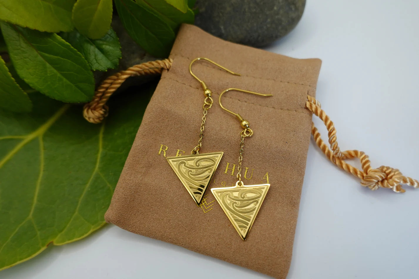Earrings - Rerehua - Tapatoru Drop