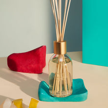 Load image into Gallery viewer, Reed Diffuser - I&#39;ll Take Manhattan (Orchids &amp; Blood Orange) - Glasshouse
